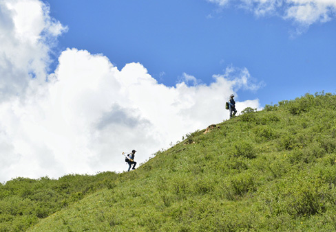 測繪戰(zhàn)士在青海,山下的測繪尖兵 測繪戰(zhàn)士在青海,山下的測繪尖兵